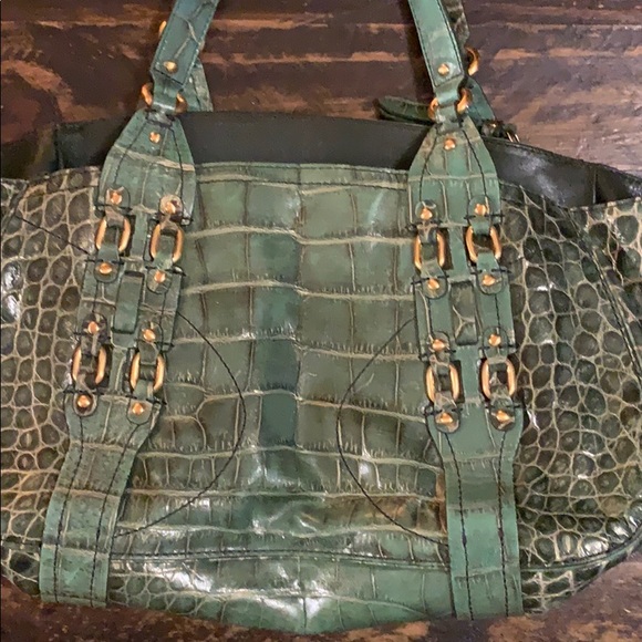 Cole Haan green Leather BAG. Gold hardware.Beautiful, Excellent condition - Picture 2 of 6